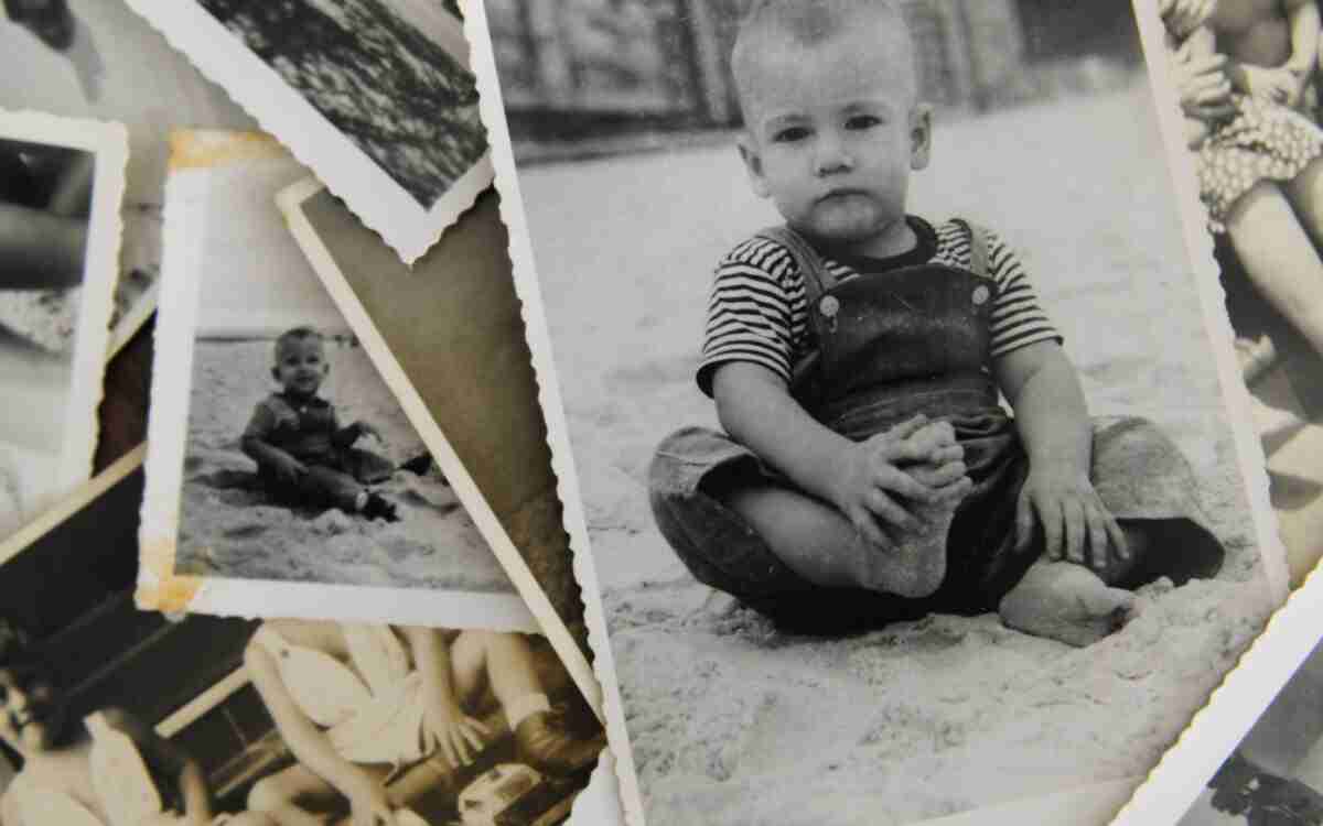 loose old family photos